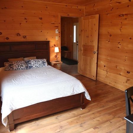 Les Chalets Du Lac Serein Saint Ludger de Milot Екстер'єр фото