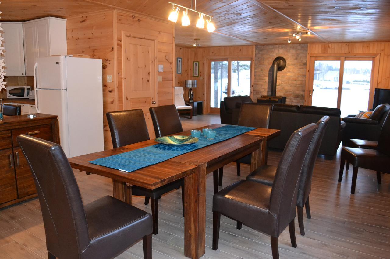 Les Chalets Du Lac Serein Saint Ludger de Milot Екстер'єр фото